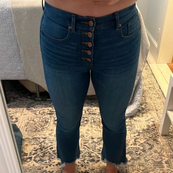 LOFT button up kick crop jeans - Picture 1 of 6